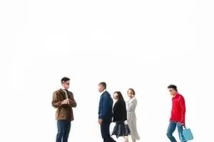 电影前哨站封面图，新片预告与主创访谈速览